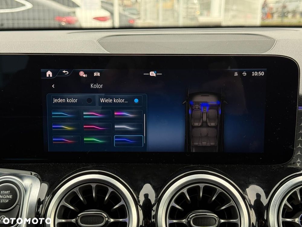 Mercedes-Benz GLB - 13