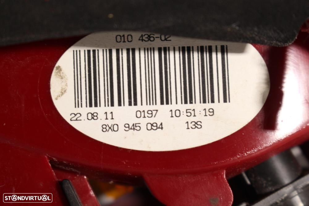 Farolim Direito Audi A1 (8X1, 8Xk)  8X0945094 / 8X0 945 094 - 10