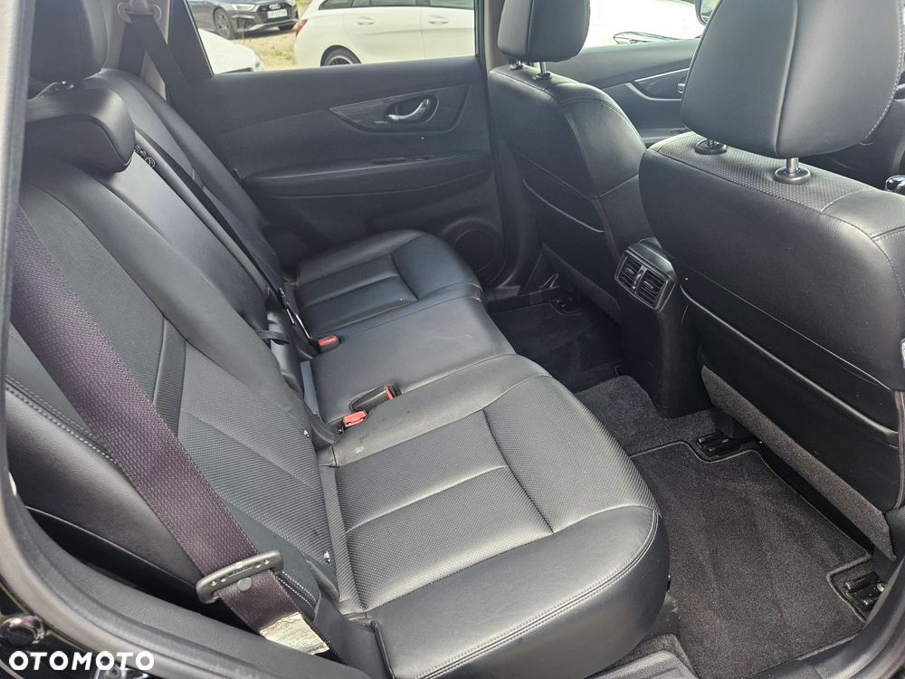 Nissan X-Trail 1.6 DIG-T Tekna - 23