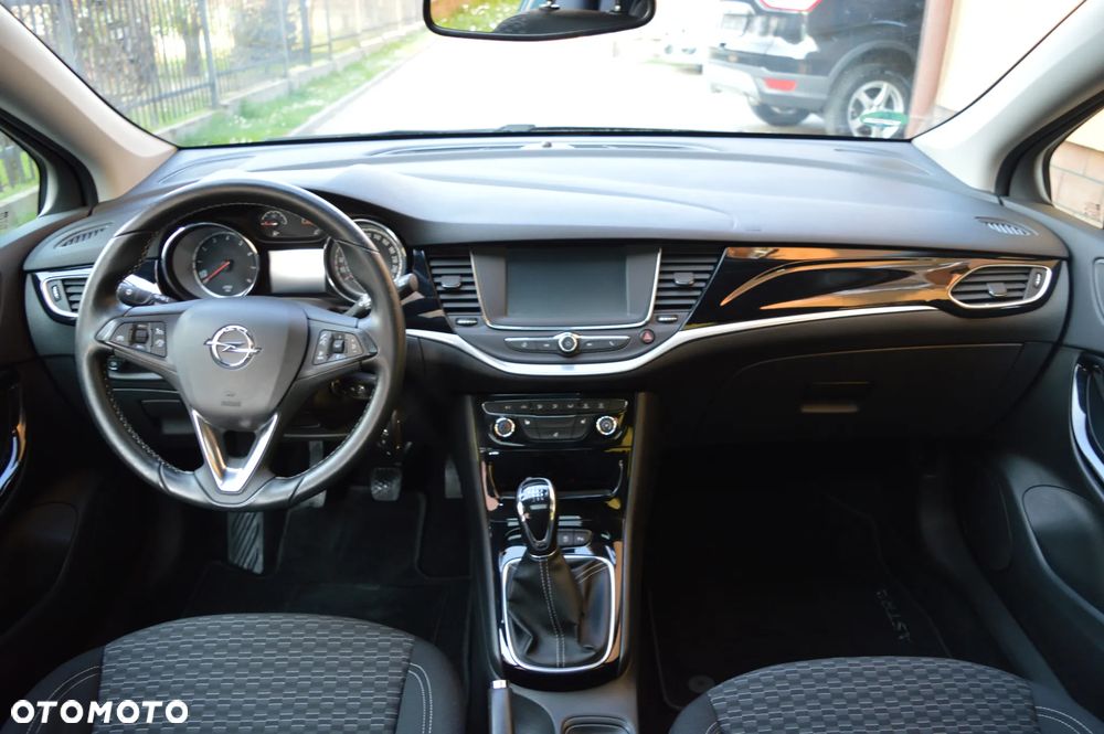 Opel Astra 1.4 Turbo Edition - 29