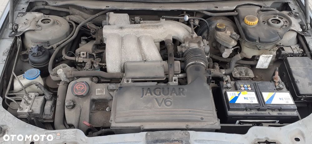Jaguar X-Type 2.5 V6 4x4 - 10