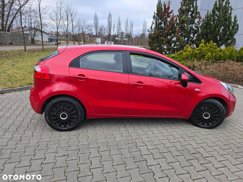 Kia Rio - 18