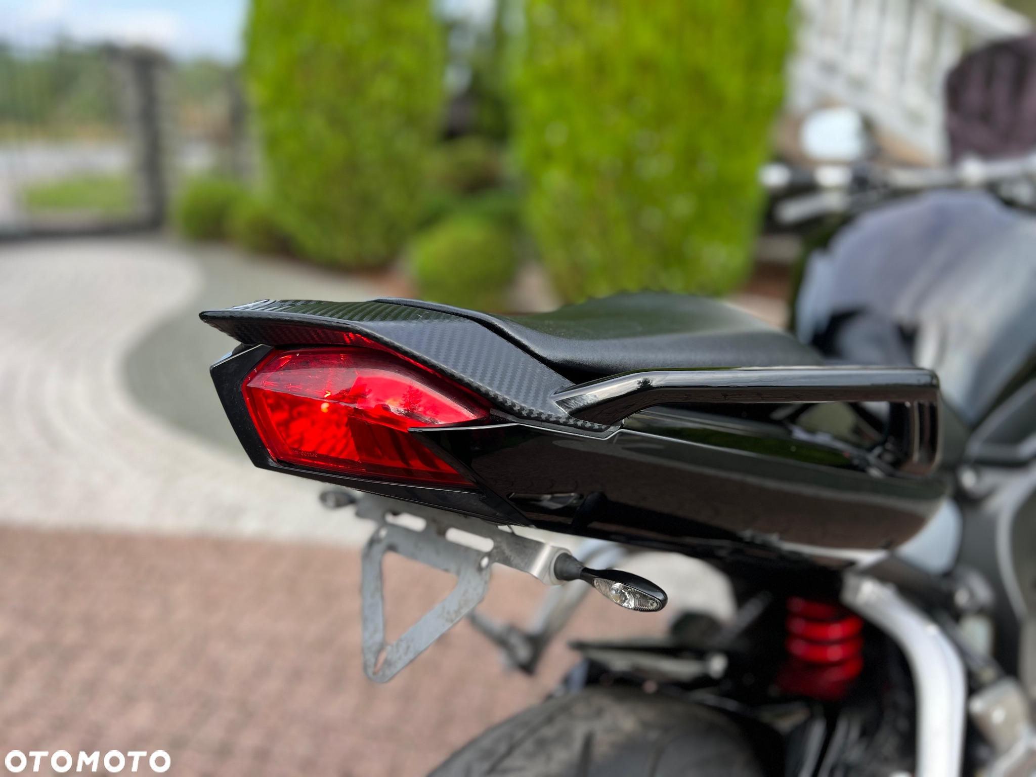 Yamaha FZ - 11