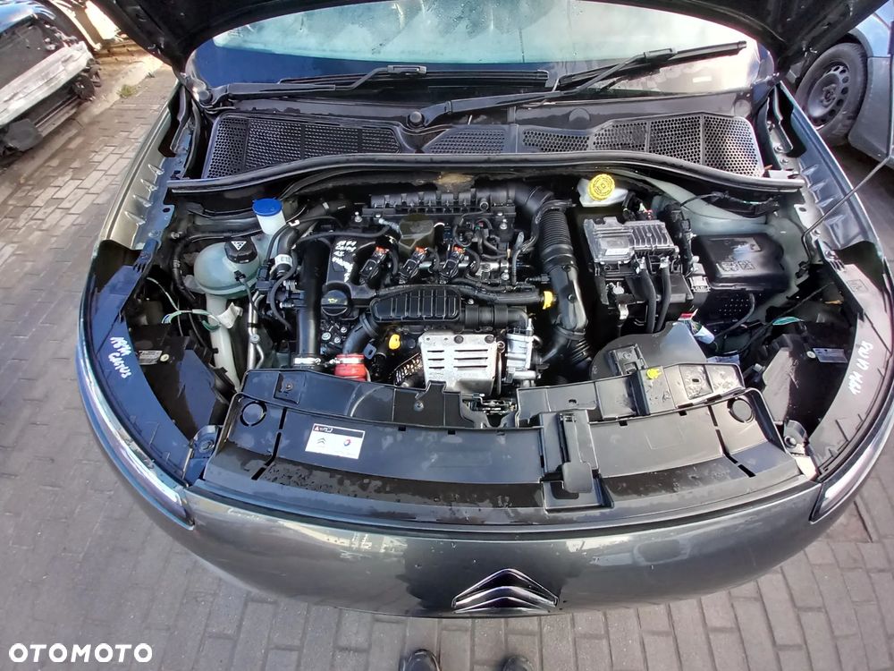 CITROEN C4 CACTUS SILNIK 1.2 PURETECH !!! NA CZĘŚCI !!! USZKODZONY OZNACZENIE: EB2DT - 1