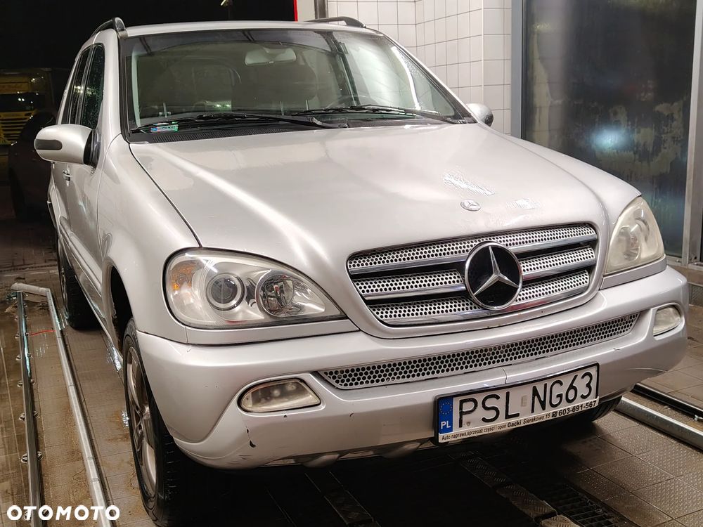 Mercedes-Benz ML - 10