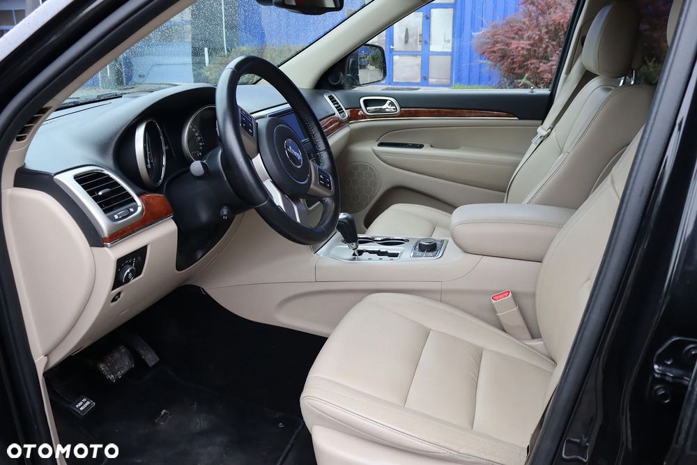 Jeep Grand Cherokee - 14