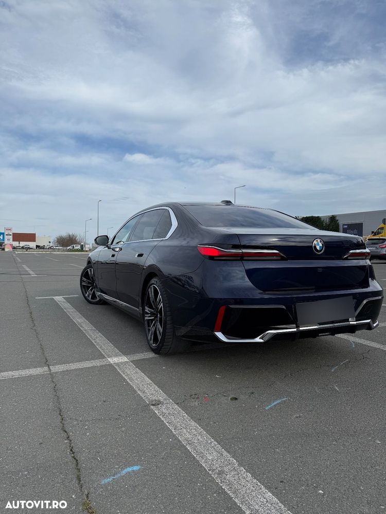 BMW Seria 7 - 25
