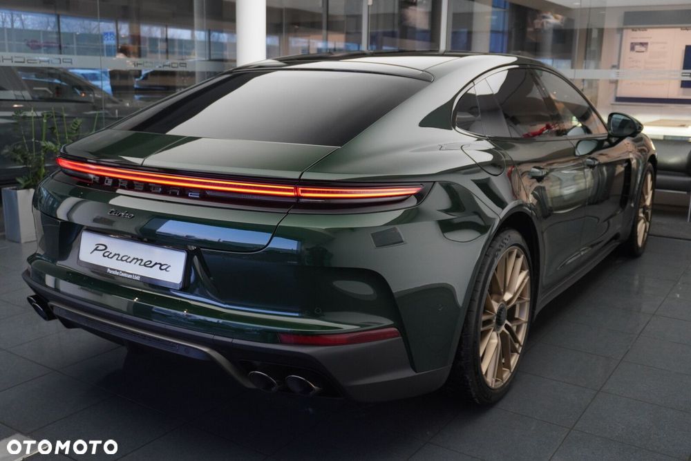 Porsche Panamera - 12
