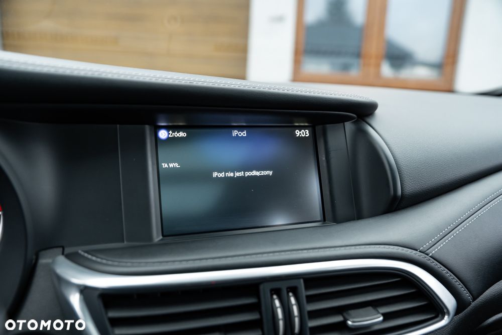 Infiniti Q30 2.2d DCT AWD Sport - 32