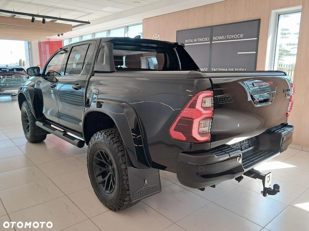 Toyota Hilux 2.8 D-4D Double Cab SR5+ 4x4 - 32