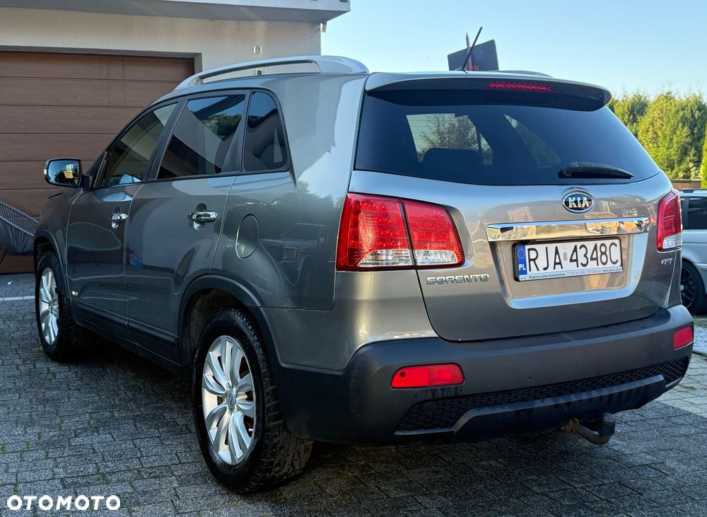 Kia Sorento 2010 photo 3
