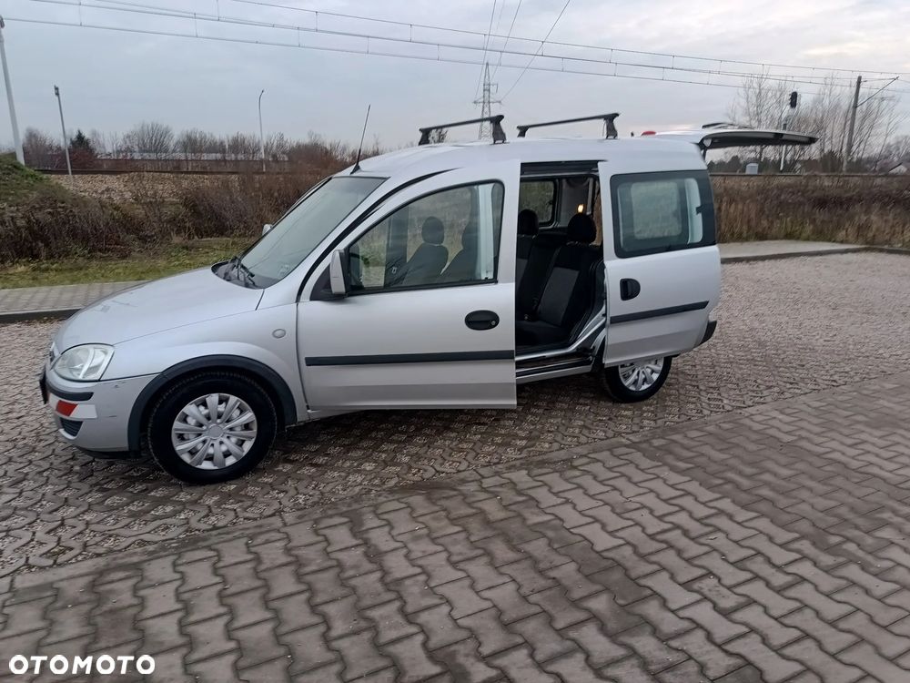 Opel Combo Tour - 13