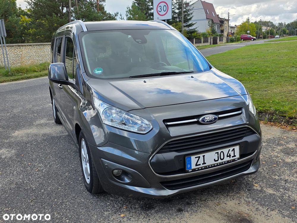 Ford Tourneo Connect Grand - 17