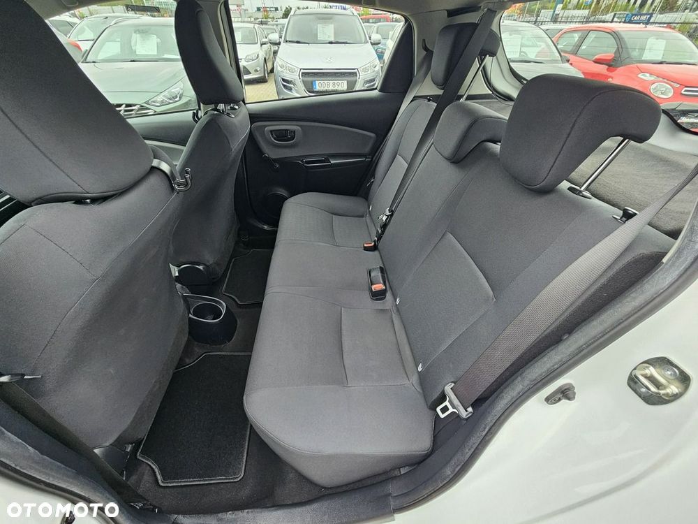 Toyota Yaris - 15