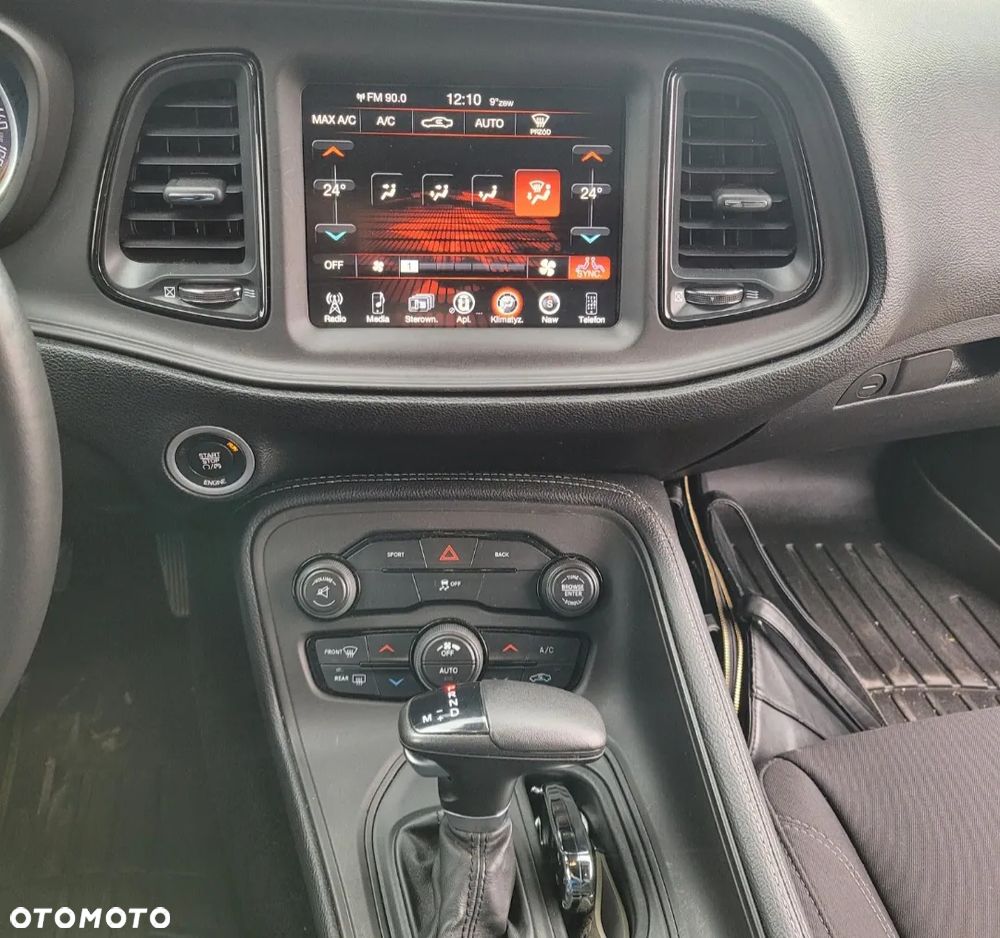 Dodge Challenger Automatik SXT Plus - 9