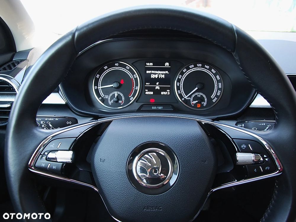 Skoda Fabia 1.0 Ambition - 10
