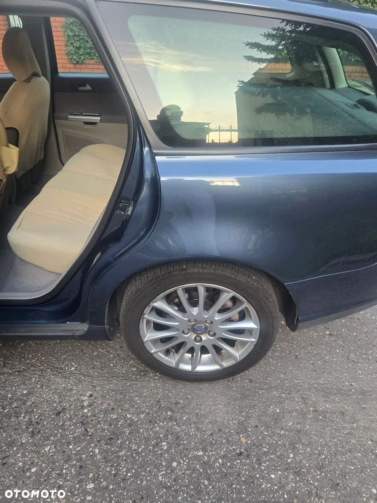 Volvo V50 - 10