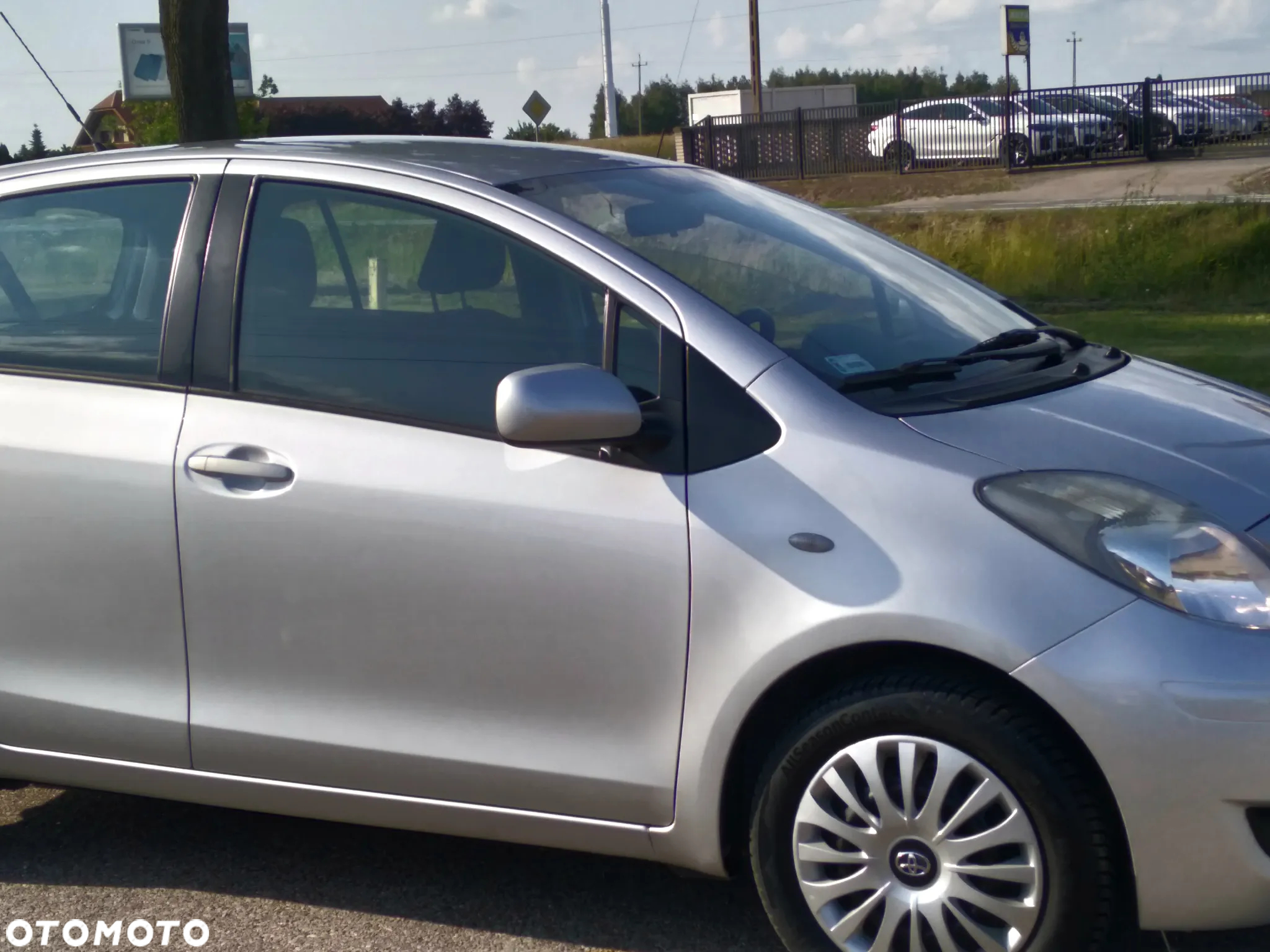 Toyota Yaris 1.33 Luna - 6
