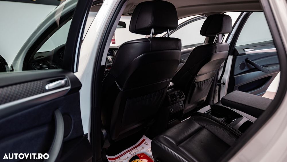 BMW X6 xDrive50i - 13