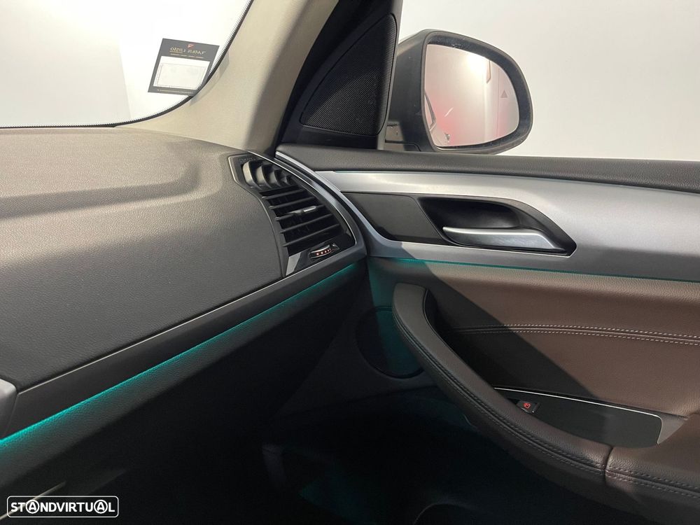 BMW X3 30 e xDrive - 32