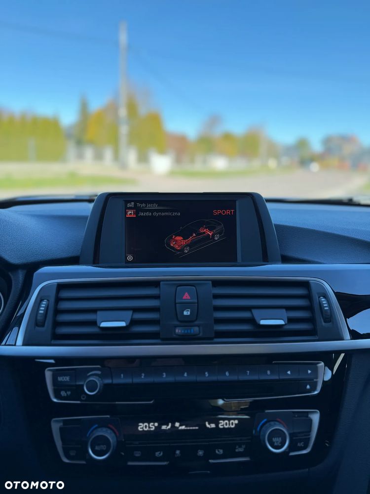 BMW Seria 3 316d Sport Line Shadow - 24