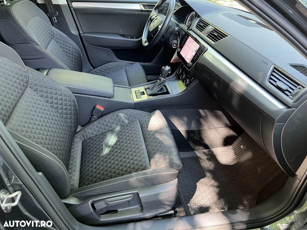Skoda Superb 2.0 TDI DSG Ambition - 14