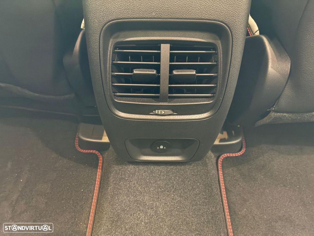 Ford Kuga - 42