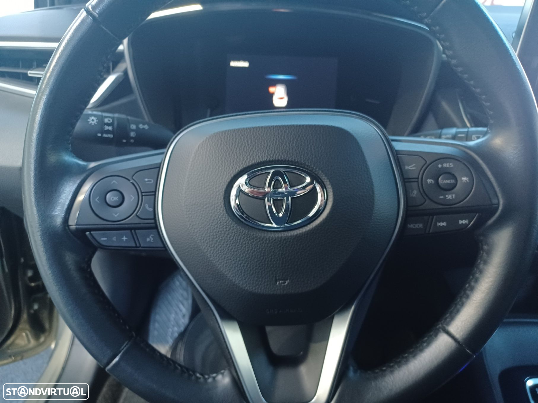 Toyota Corolla Touring Sports 1.8 Hybrid Comfort+P.Sport - 10