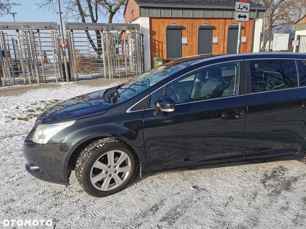 Toyota Avensis 2.0 D-4D - 8