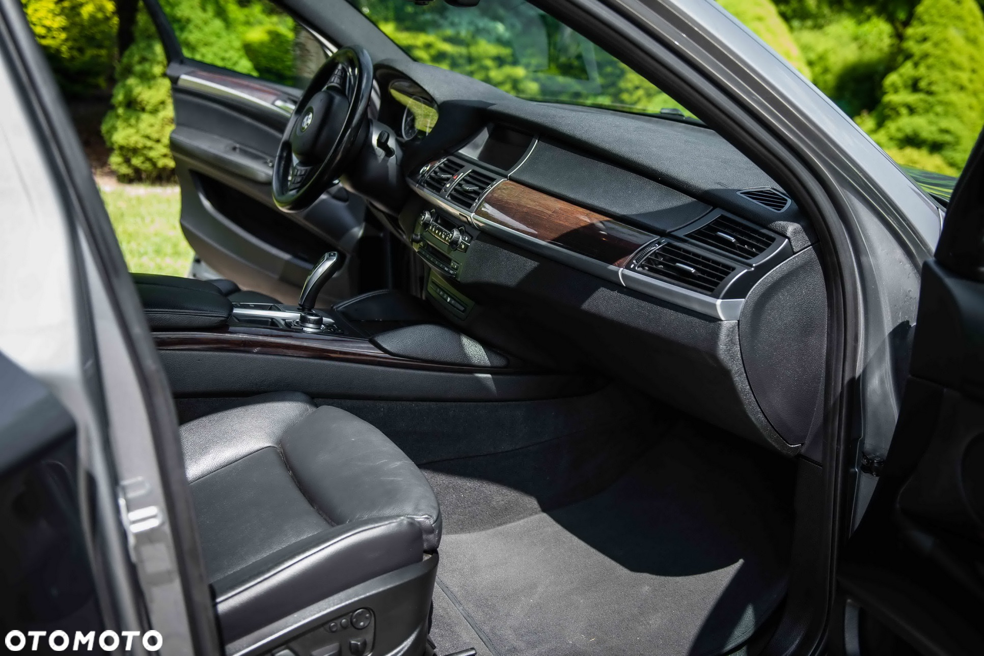 BMW X6 xDrive50i - 17
