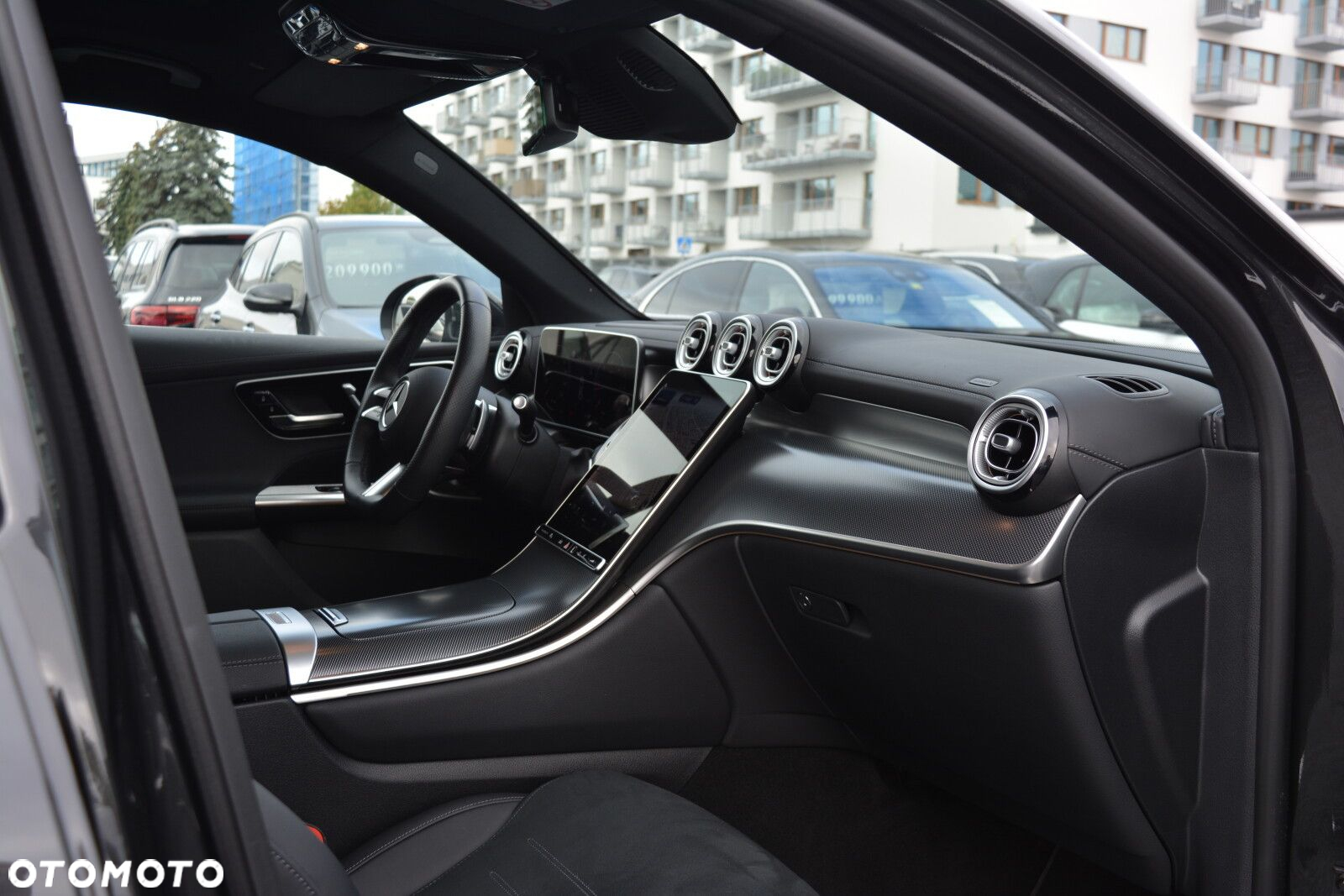 Mercedes-Benz GLC - 25