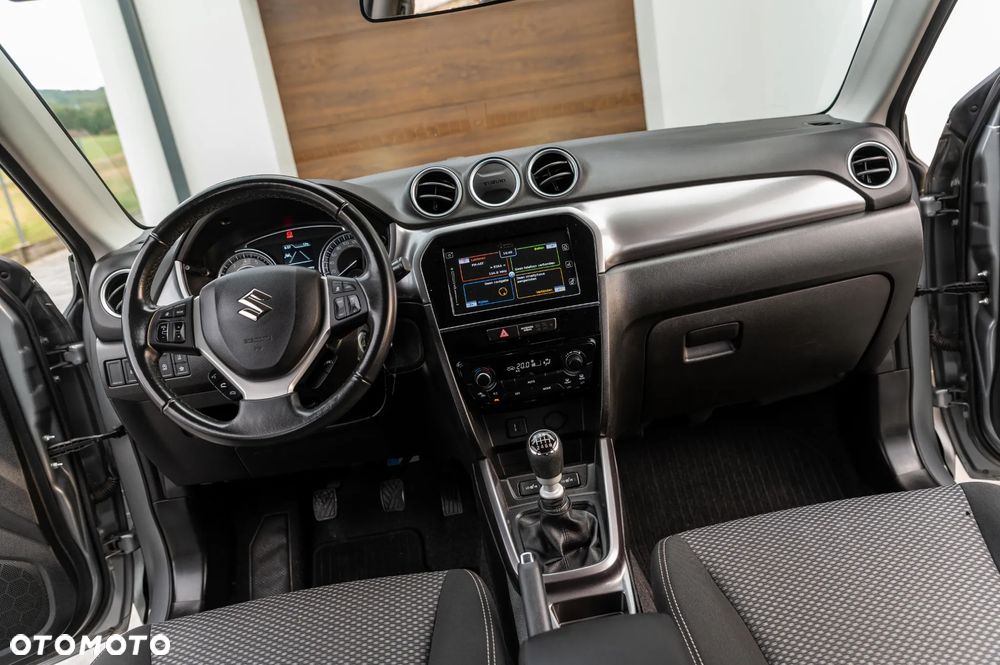 Suzuki Vitara 1.4 Boosterjet Hybrid Comfort - 38