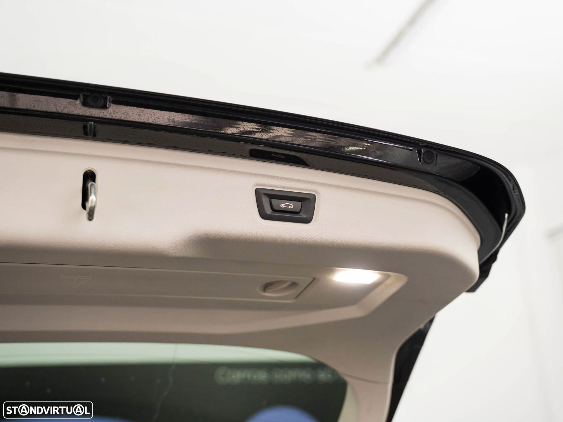 BMW 330 e Touring Line Sport Auto - 13