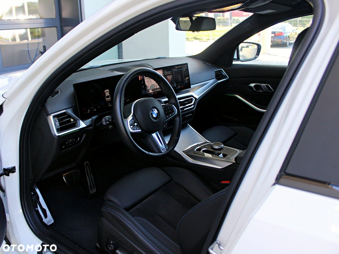 BMW Seria 3 320d M Sport - 9