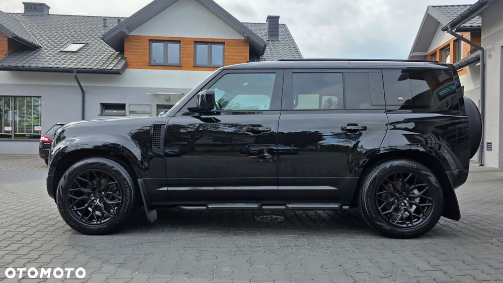 Land Rover Defender - 4