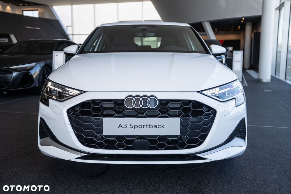 Audi A3 Sportback - 3