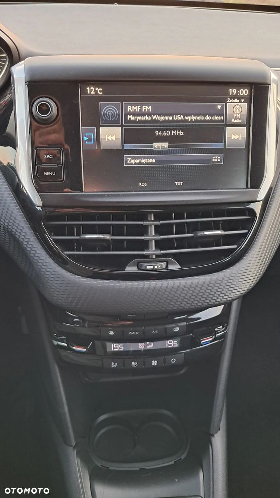 Peugeot 208 1.2 PureTech Allure - 13
