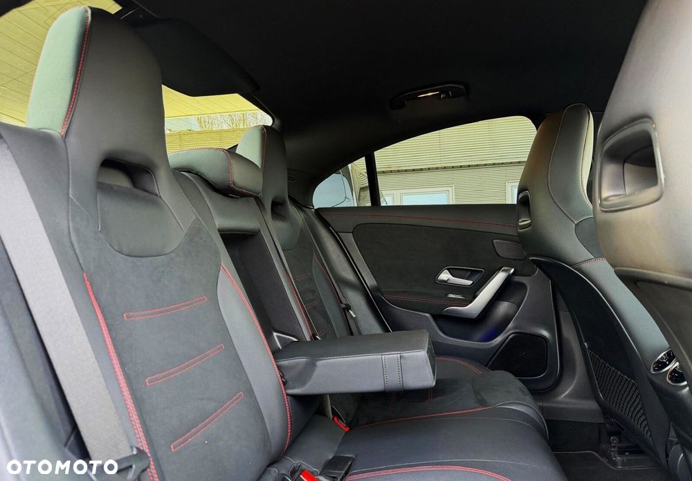 Mercedes-Benz CLA - 8