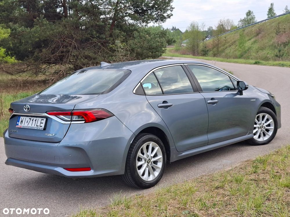 Toyota Corolla 1.8 Hybrid Comfort - 12