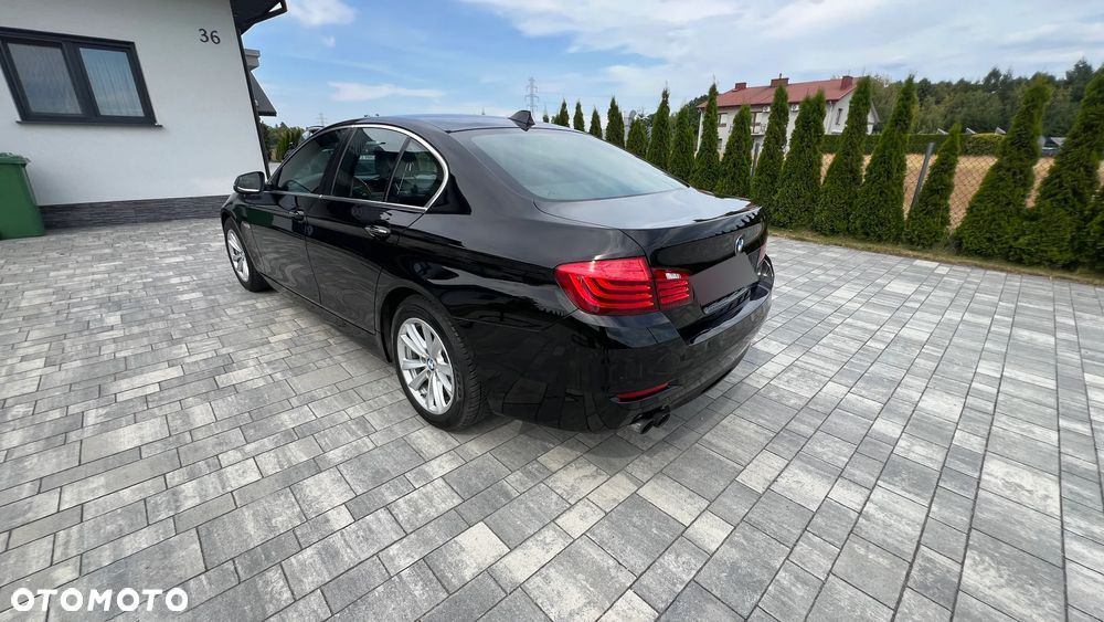 BMW Seria 5 518d - 17