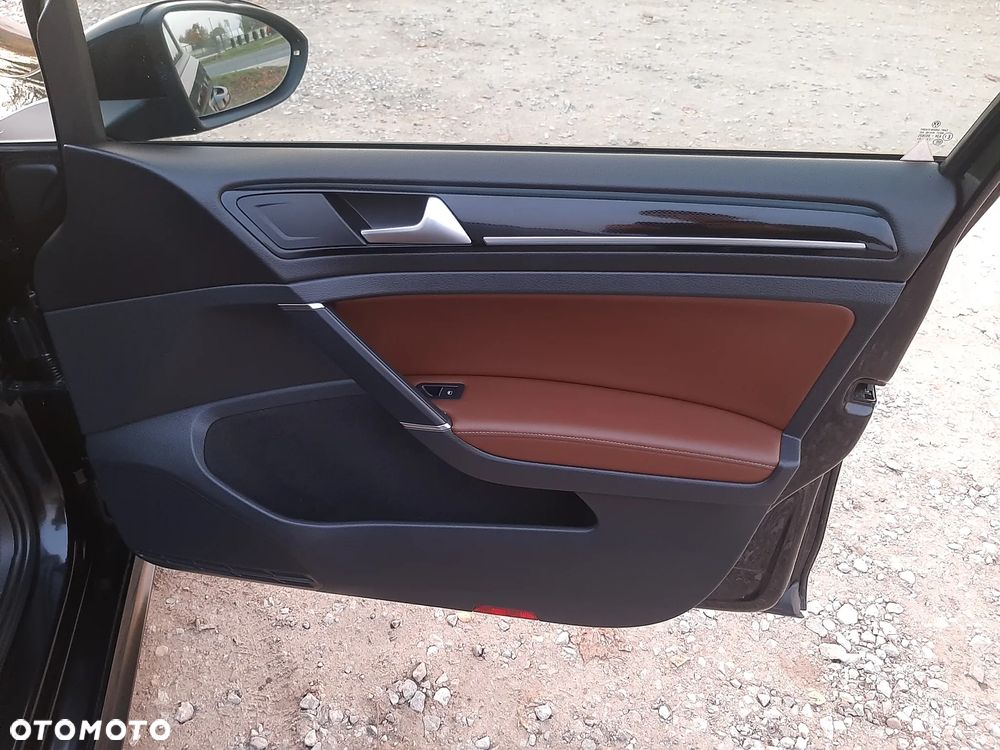 Volkswagen Golf 2.0 BlueTDI DSG Highline - 17