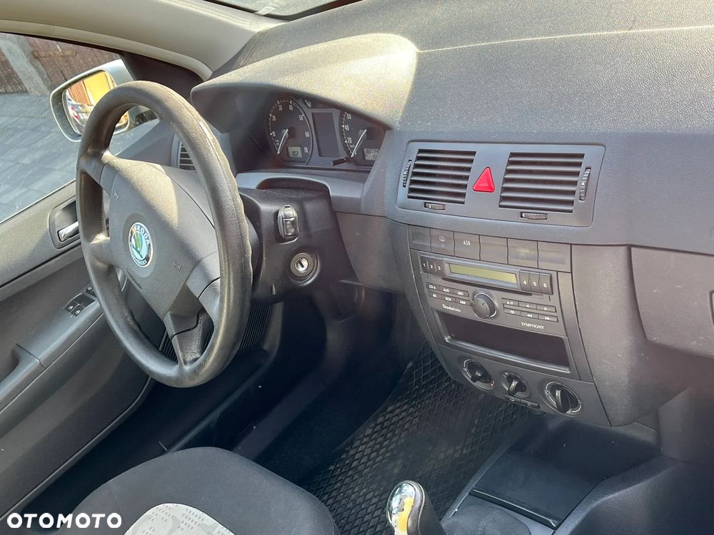 Skoda Fabia 1.4 16V Comfort - 9