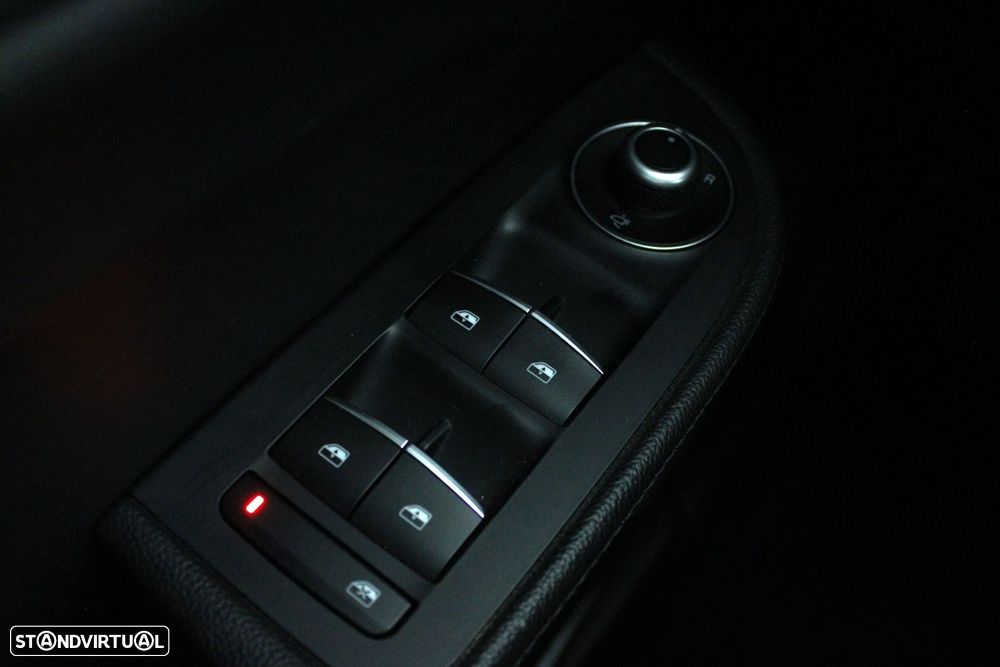 Alfa Romeo Giulia 2.2 D - 29