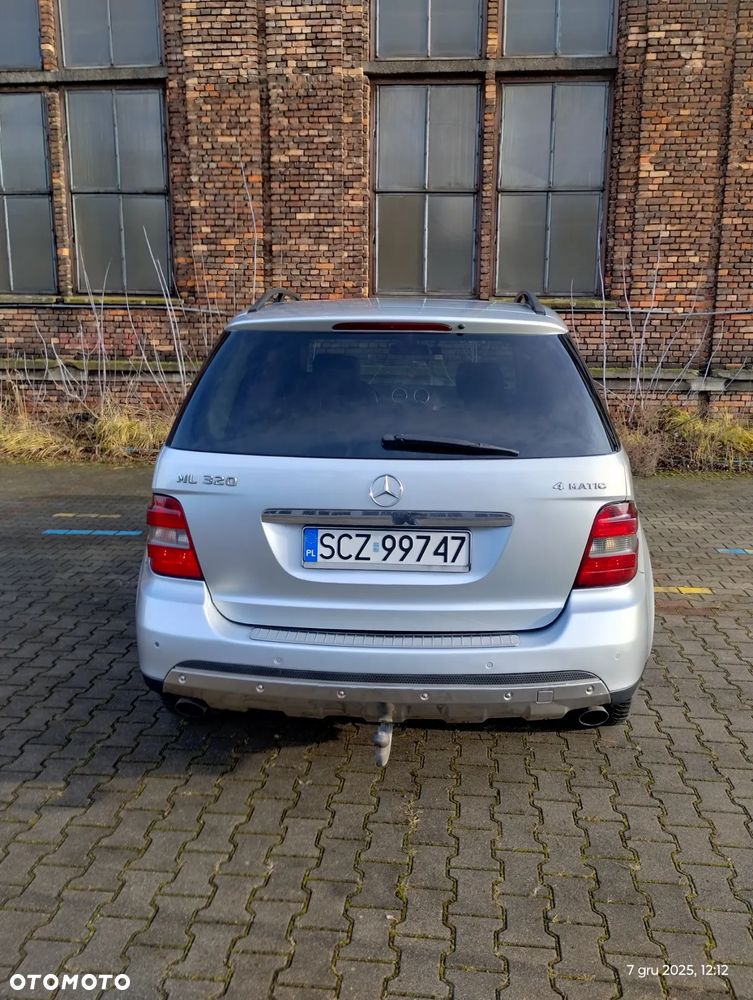 Mercedes-Benz ML - 4