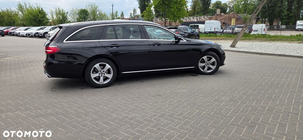 Mercedes-Benz Klasa E 220 d 9G-TRONIC - 18