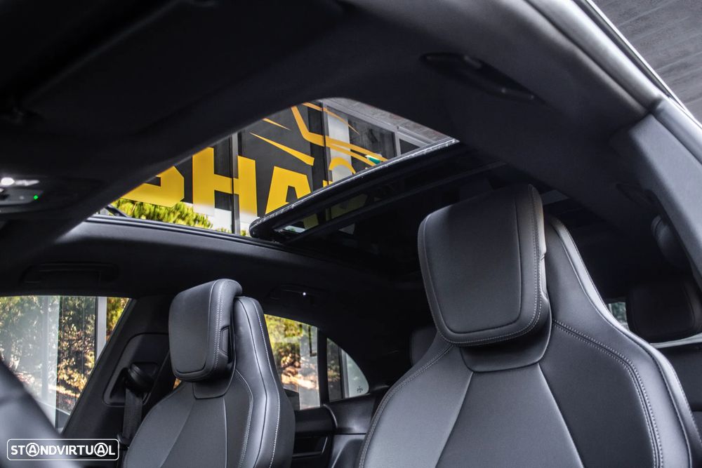 Porsche Macan Electric 4 - 38