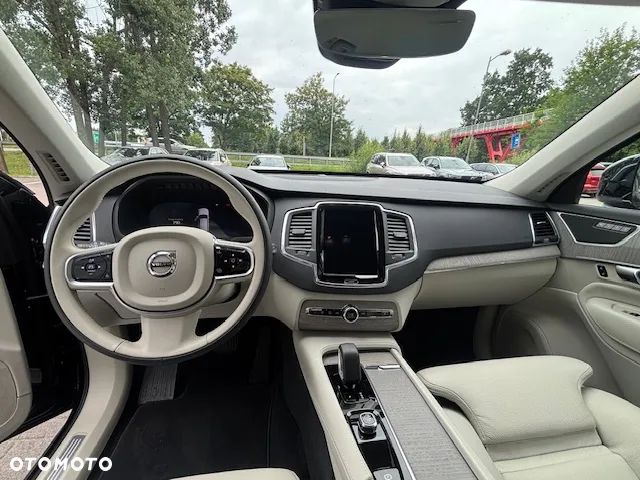 Volvo XC 90 - 33