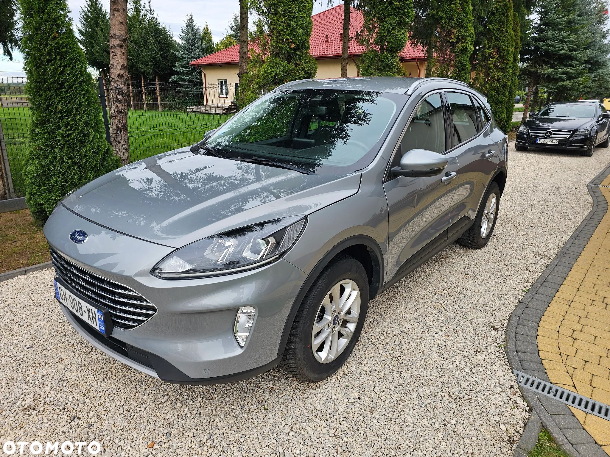 Ford Kuga 2.5 FHEV AWD Graphite Tech Edition e-CVT - 1