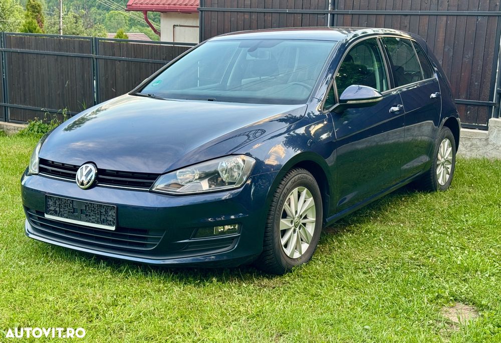 Volkswagen Golf - 2