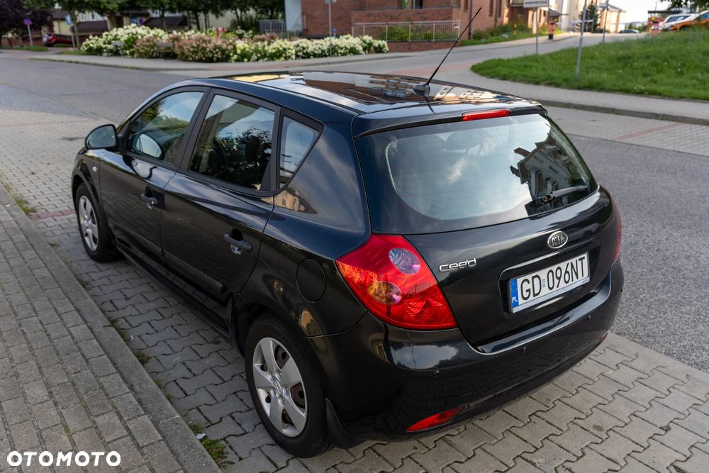 Kia Ceed 1.4 Comfort + - 4